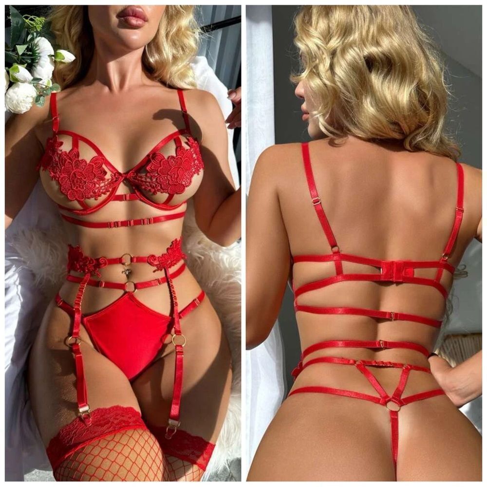 Lingerie ❤️ NEW Floral Lace Underwire Garter Lingerie Set With 1pair Stocking